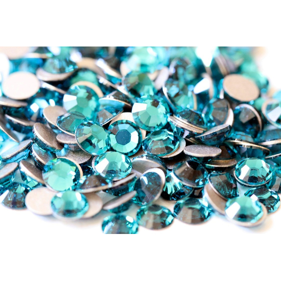 Стразы Blue Zircon ss6 (1.9-2.0 мм) 100 шт