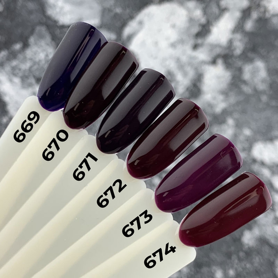 Гель-лак MOON FULL Autum - Winter №674 (Марсала темний насичений), 8 мл3