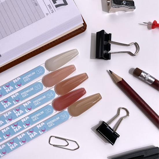 Гель для наращивания LUNA Gel Premium №34 30 мл, Объем: -30 мл, Цвет: 34
6