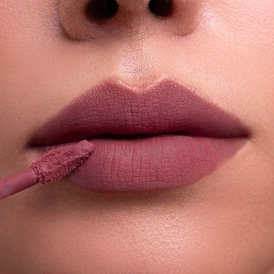 Бархатная матовая помада ZOLA VELOUR LIP SOUFFLE 05 COZY PINK, Цвет: 05
2